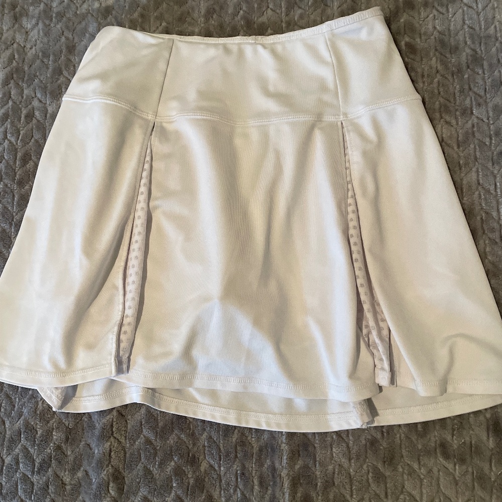 white workout skort